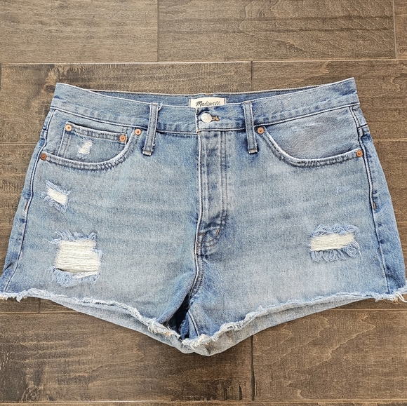 Madewell Women's Button Fly Jean Shorts sz 30 - Picture 1 of 5